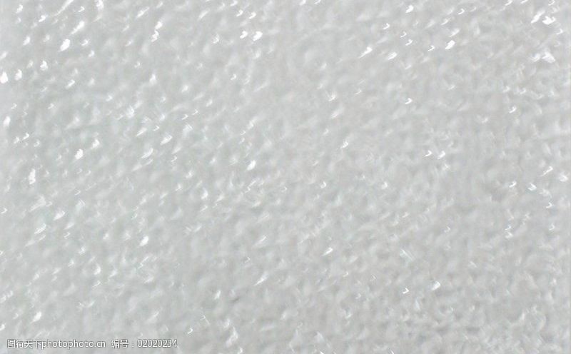 避免空调内的积尘和细菌随暖风扩散