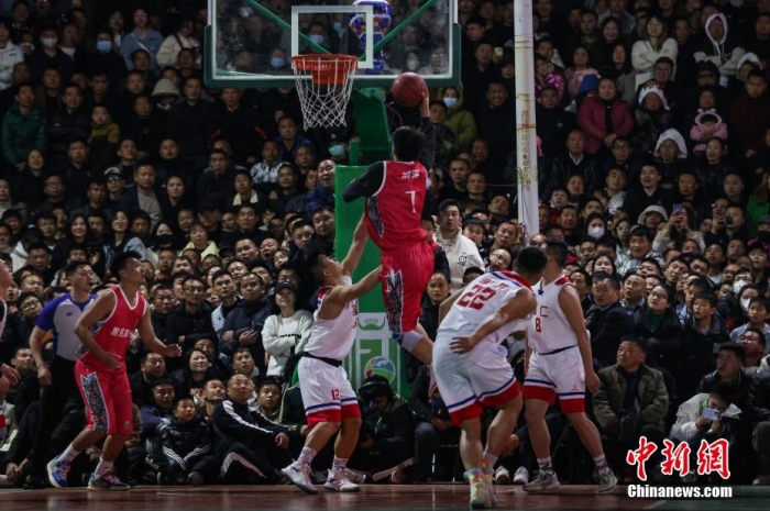 以“土”为底色的村BA：台盘村乡土魅力为何能出