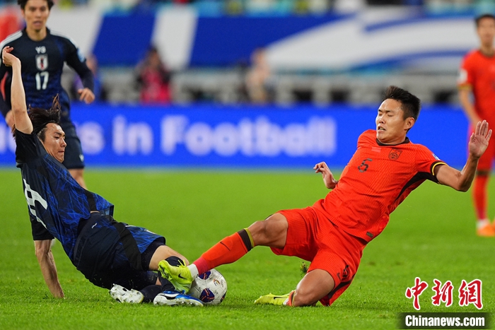 国足主场再负日本1-3，组内排名跌落至第五位，