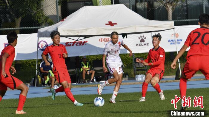 山东青岛举行的2023东亚足联U15男足锦标赛小组赛