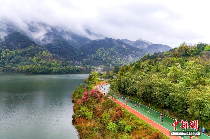 2026重庆铜梁马拉松圆满落幕 6000跑者共绘龙马精