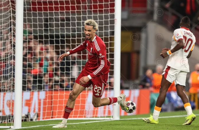 摩根·罗杰斯转会传闻升温 多家豪门争夺年轻中