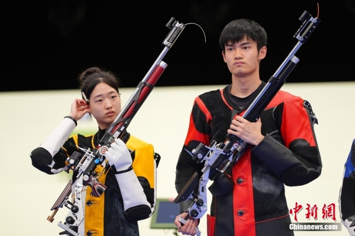 自信、友好、国际范:中国运动员在巴黎奥运会