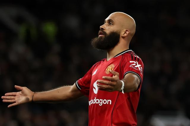 曼联主场迎战利兹联 超级中场B费成关键先生